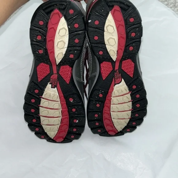 EUC The North Face Hiking Trail Insulated & Waterproof Boots 🥾 Size 6 - Picture 8 of 9